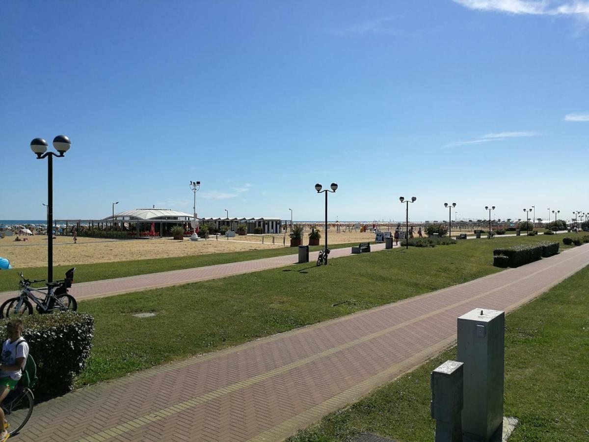 Condominio Simma 2 Bibione Eksteriør bilde